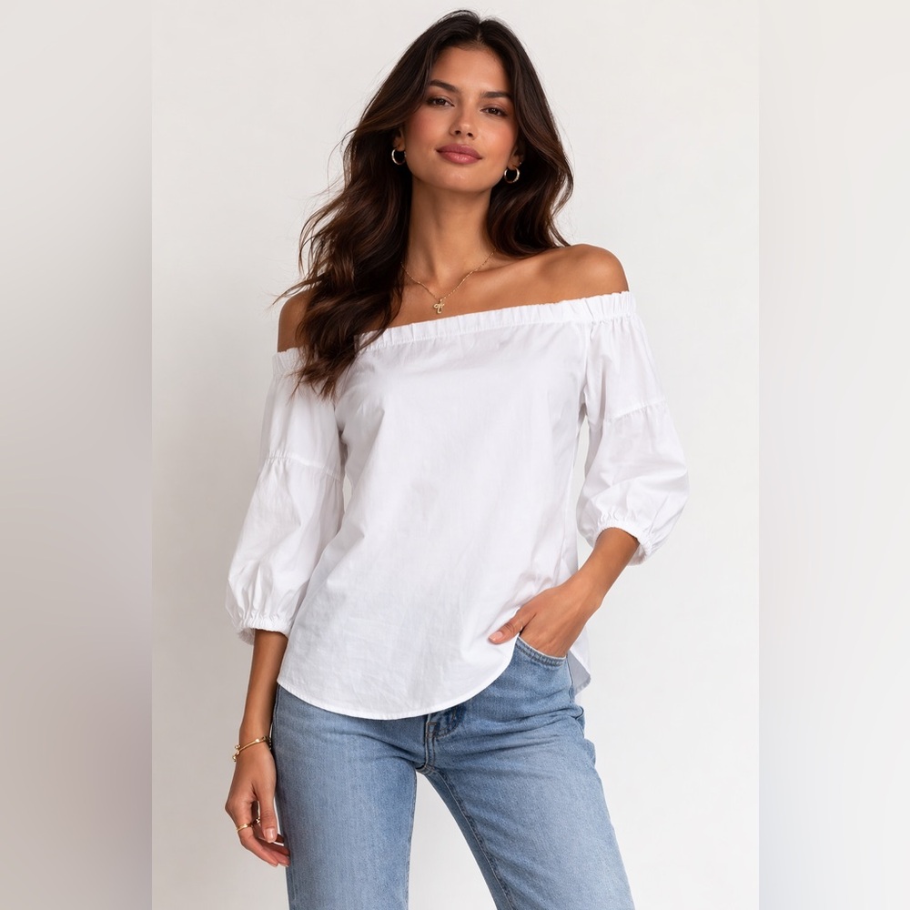 💚White House Black Market Crisp White Blouse💚 - Picture 10 of 11